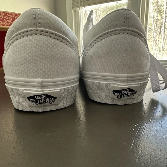 NEW Vans | Wide old skool white vans - Picture 6 of 9